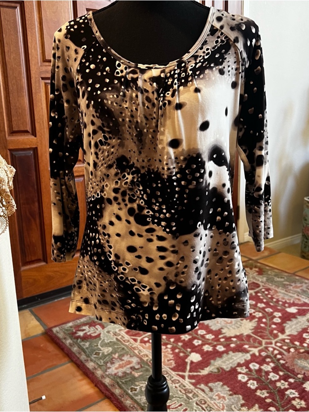 St John Women's L Animal Print Gathered Neckline 3/4 Sleeve Silk Blend Top
